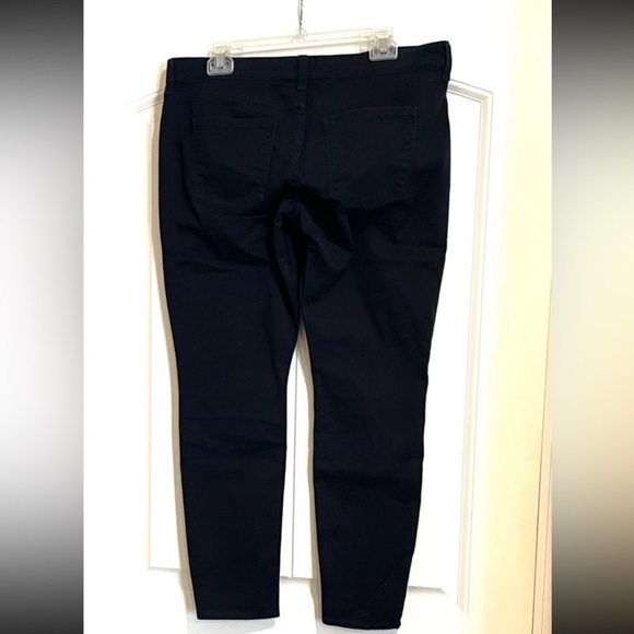 Arizona Jeans Co. Pants Bundle - Picture 7 of 8